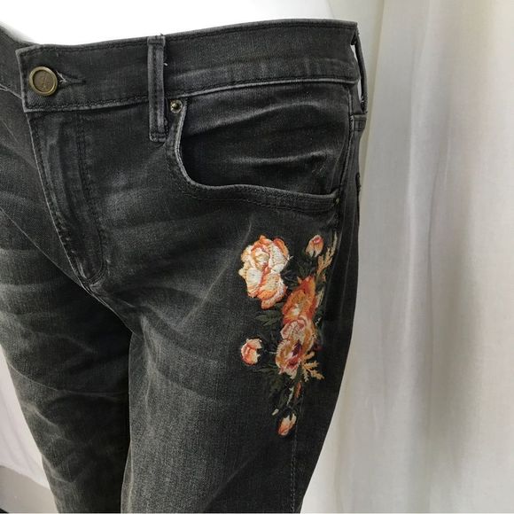 Driftwood Marilyn Black Denim Floral Embroidered Mid-Rise Skinny Jeans 31 - Picture 3 of 14